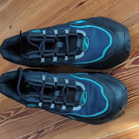 Puma Cell Black and Blue Sneakers - Picture 2 of 6